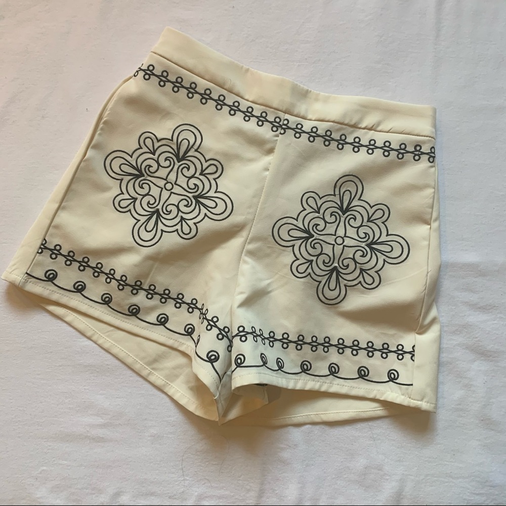 Shorts with pockets